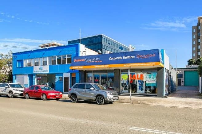 Click to view all images 16 Kenny Street Wollongong NSW 2500 - Image 2