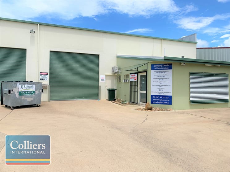 Click to view all images 2/6 Carroll Street Mount Louisa QLD 4814 - Image 1