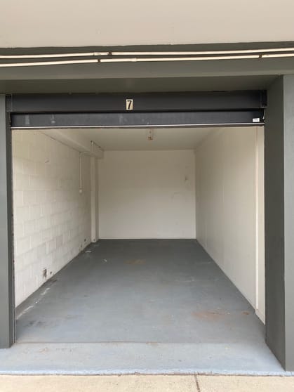 Click to view all images oak ave Miami QLD 4220 - Image 2