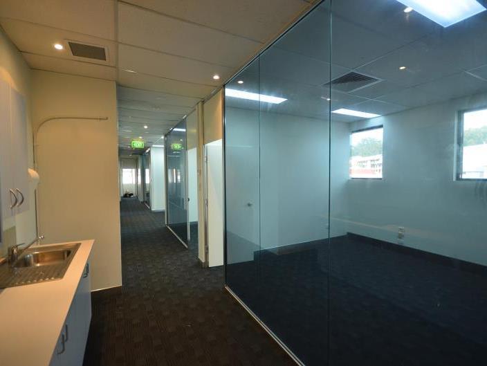 Click to view all images Level 1 Suite 4/210 Central Coast Highway Erina NSW 2250 - Image 3
