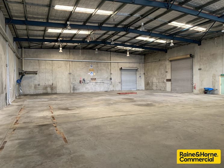 Click to view all images 34 Pickett Street Bayswater WA 6053 - Image 3