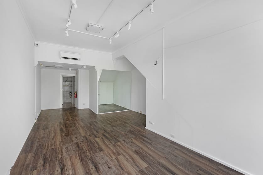 Click to view all images Toorak VIC 3142 - Image 2