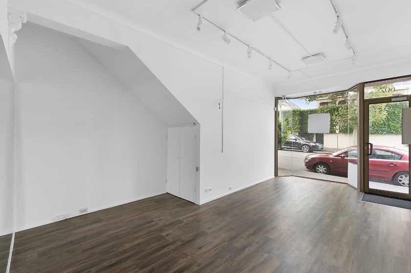 Click to view all images Toorak VIC 3142 - Image 1