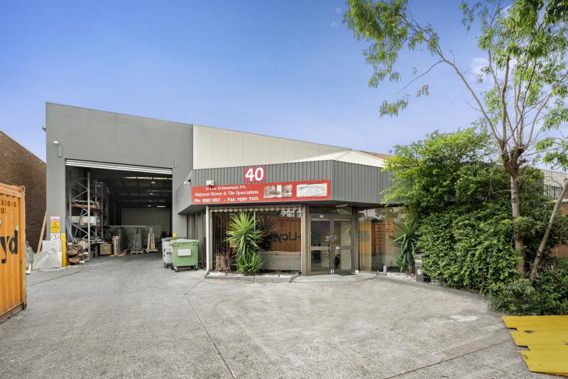 Click to view all images 40 Hinkler Road Mordialloc VIC 3195 - Image 1
