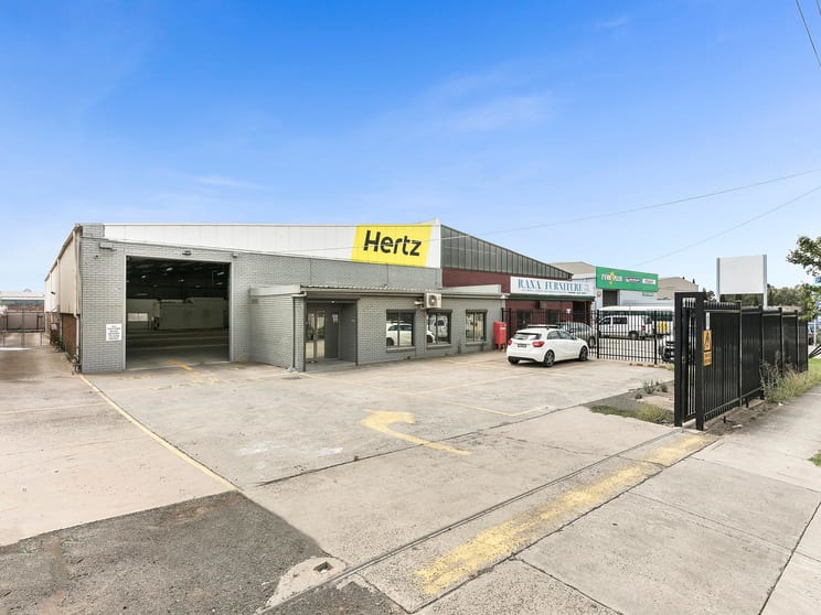 Click to view all images 438 Barry Road Coolaroo VIC 3048 - Image 1