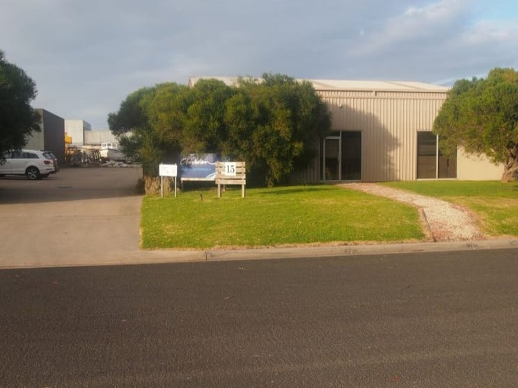 Click to view all images 3/15 Henry Wilson Drive Rosebud VIC 3939 - Image 1