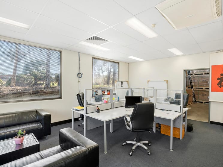 Click to view all images 7/7-17 Geddes Street Mulgrave VIC 3170 - Image 2