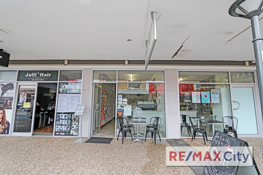 Click to view all images 3/380 Logan Road Stones Corner QLD 4120 - Image 3