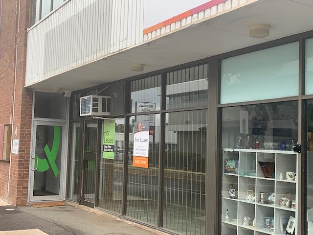 Click to view all images Unit 2/41 Colbee Court Phillip ACT 2606 - Image 1