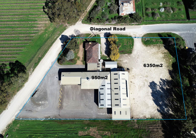 Click to view all images 4-9 Diagonal Road Tanunda SA 5352 - Image 1