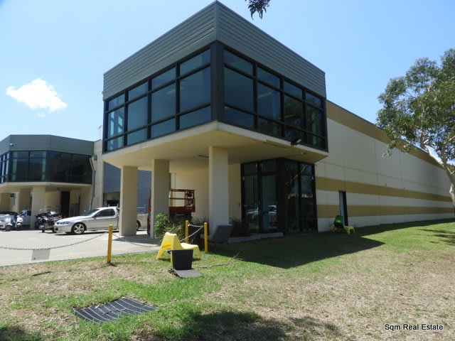 Click to view all images 8/24-26 Burrows Rd Alexandria NSW 2015 - Image 2