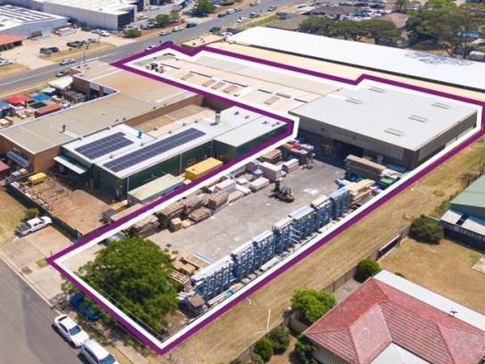 Click to view all images Whole/39 Lancaster Street Ingleburn NSW 2565 - Image 1