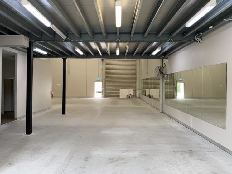 Unit 4/4 - 2 Phillip Court Port Melbourne VIC 3207 - Image 3