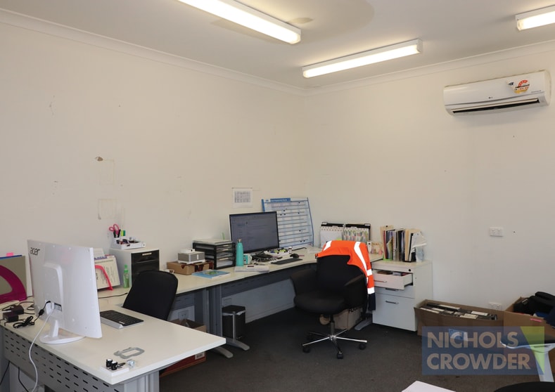 Click to view all images 2/10 Cannery Court Tyabb VIC 3913 - Image 2