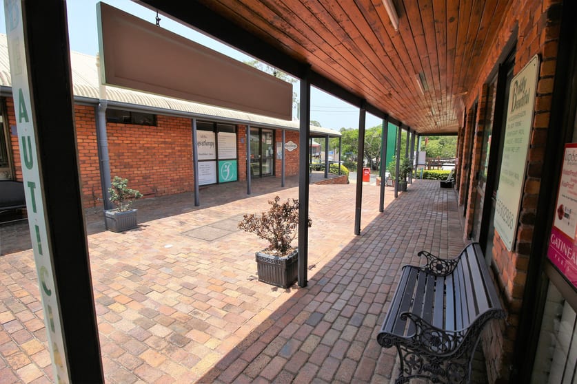 Click to view all images Mudgeeraba QLD 4213 - Image 3