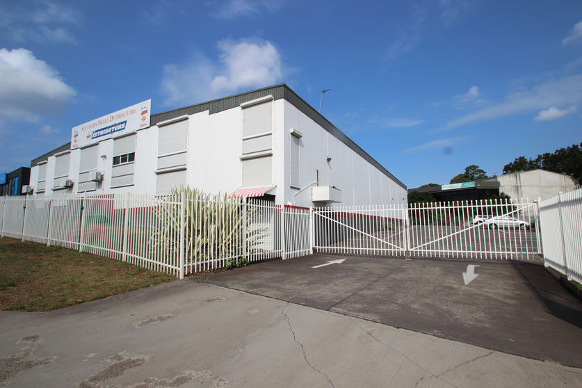 Click to view all images 5/250 Nolan Street Unanderra NSW 2526 - Image 2