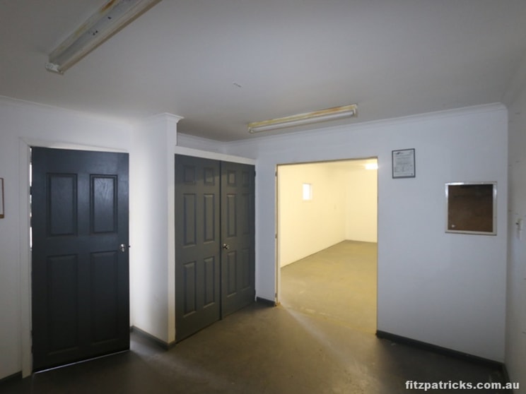 Click to view all images 4A Norton Street Wagga Wagga NSW 2650 - Image 3