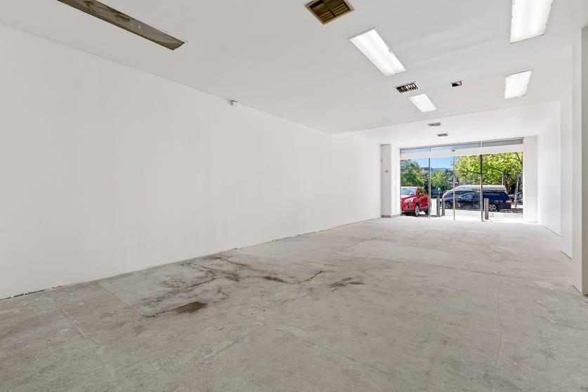 Click to view all images Rear 479 Toorak Road Toorak VIC 3142 - Image 2