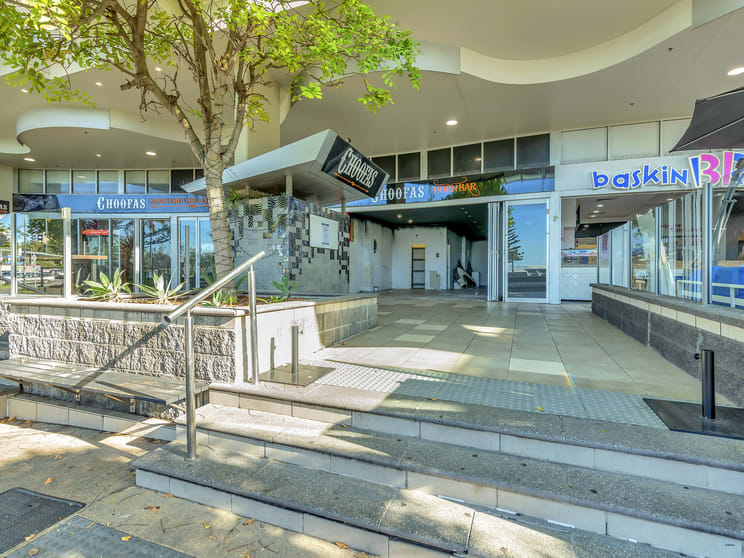 Click to view all images 8 & 9/120 Marine Parade Coolangatta QLD 4225 - Image 2