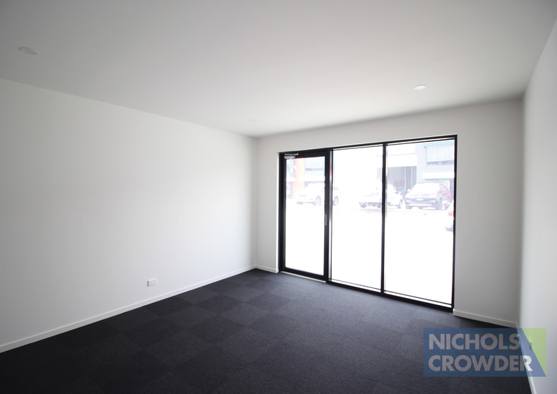 Click to view all images 11/16 Carbine Way Mornington VIC 3931 - Image 3