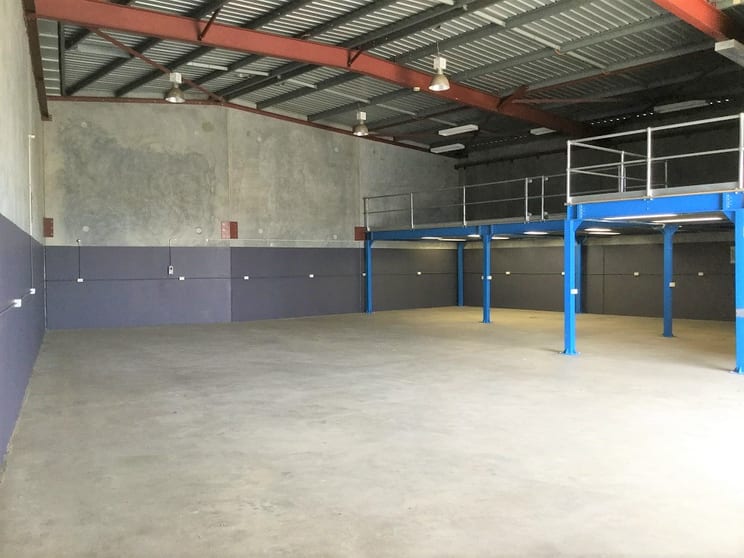 Click to view all images 34 Chisholm Crescent Kewdale WA 6105 - Image 2