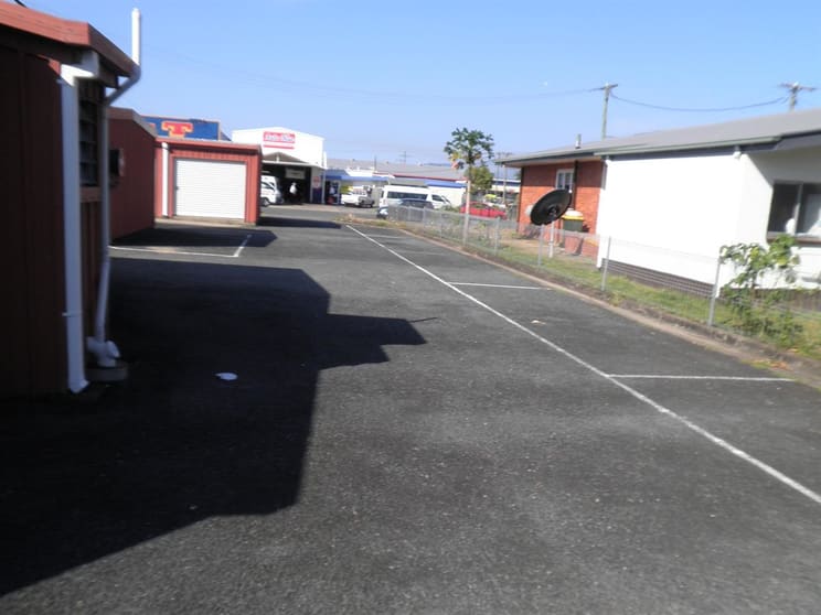 Click to view all images 5 Svendsen Street Bungalow QLD 4870 - Image 3