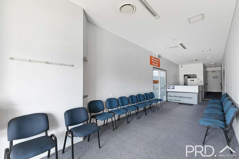 Click to view all images 166-168 Bazaar Street Maryborough QLD 4650 - Image 2