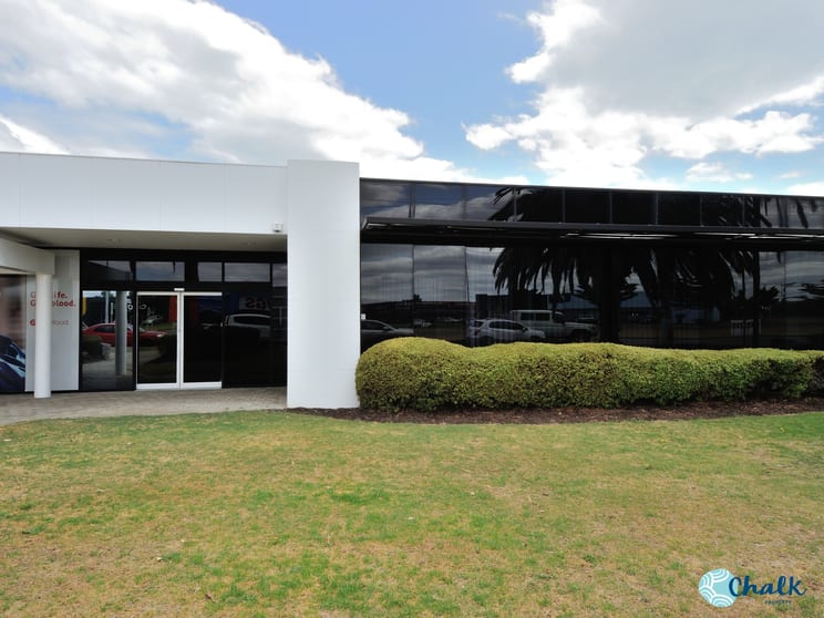 Click to view all images 3/1 Benjamin Way Rockingham WA 6168 - Image 2