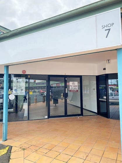 Click to view all images Shop 7/261 Loganlea Rd, Meadowbrook QLD 4131 - Image 1