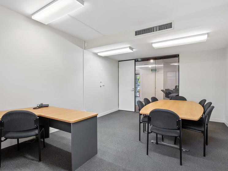 Click to view all images 5/44 Kings Park Road West Perth WA 6005 - Image 2