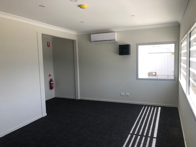 Click to view all images Unit 9/13-17 Enterprise Street Cleveland QLD 4163 - Image 2