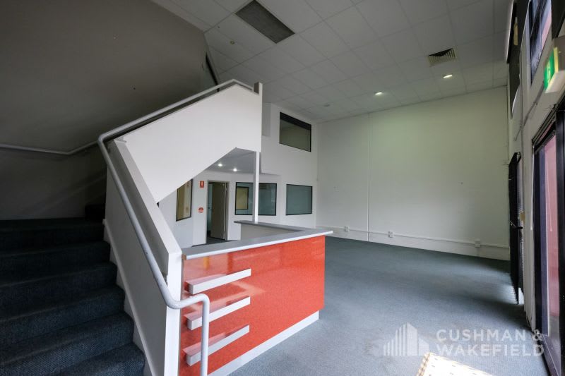 Click to view all images 4/11 Distribution Avenue Molendinar QLD 4214 - Image 3