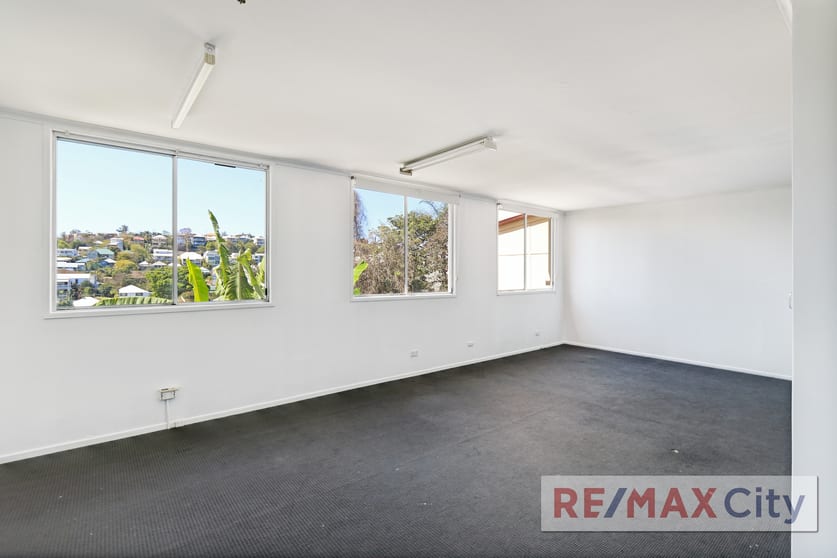 Click to view all images Lower/233 Given Terrace Paddington QLD 4064 - Image 2