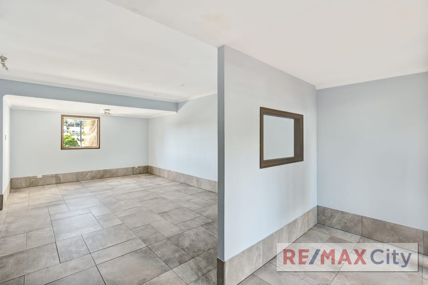 Click to view all images Lower/233 Given Terrace Paddington QLD 4064 - Image 3