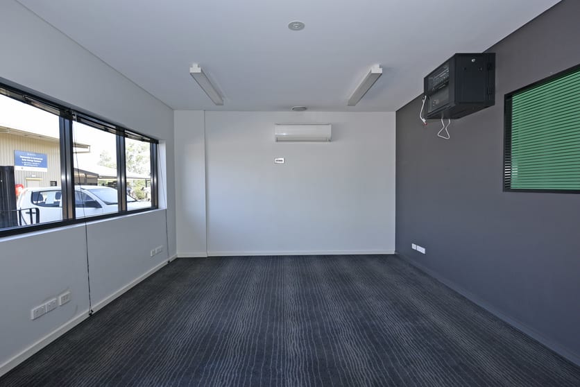 Click to view all images 3/3A Verrinder Road Berrimah NT 0828 - Image 3