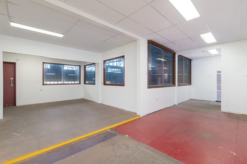Click to view all images 13-19 Munt Street Bayswater WA 6053 - Image 2