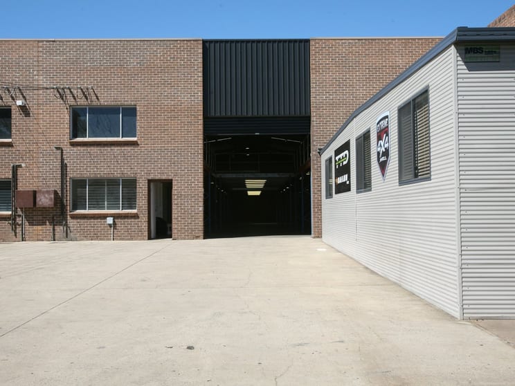 Click to view all images 12 Melbourne Road Riverstone NSW 2765 - Image 1