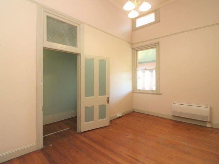 Click to view all images 4/1 Clifford Street Toowoomba City QLD 4350 - Image 2