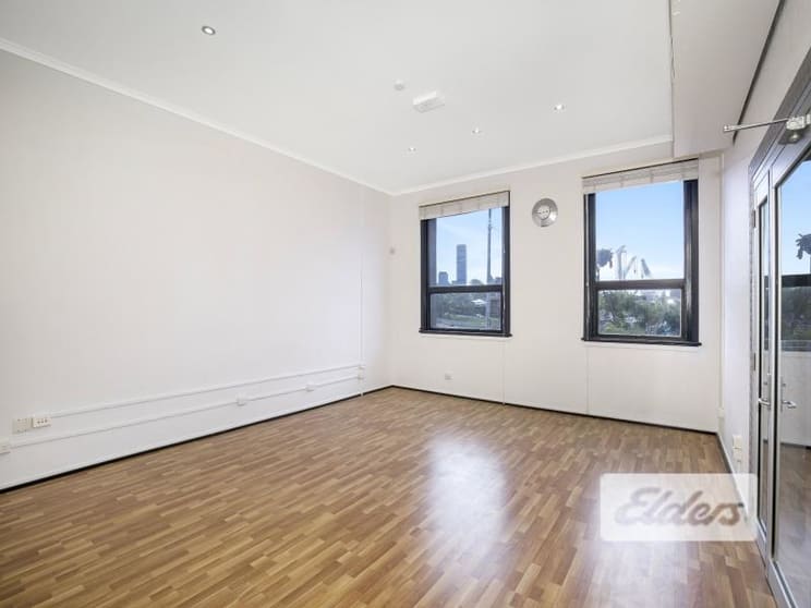 Click to view all images 755 Stanley Street Woolloongabba QLD 4102 - Image 2