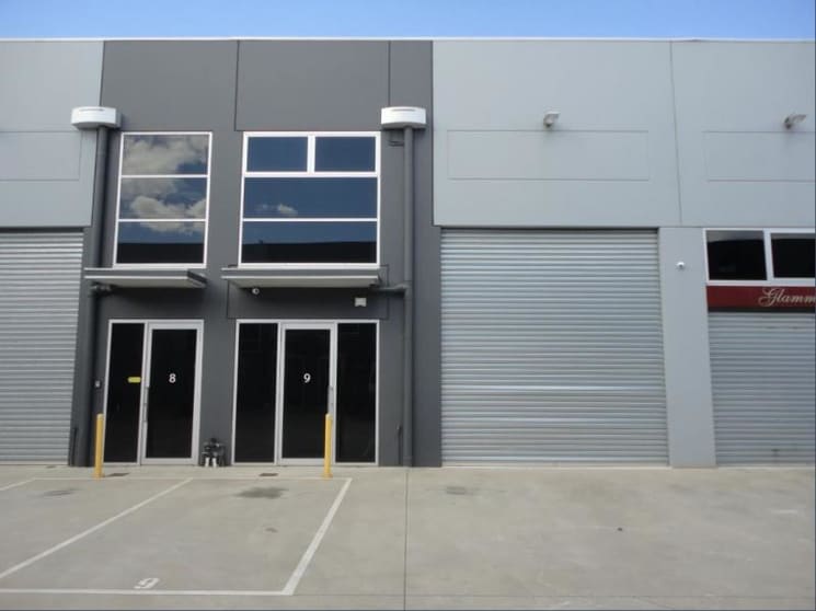 Click to view all images Unit 9/9 - 88 Wirraway Rd Port Melbourne VIC 3207 - Image 1