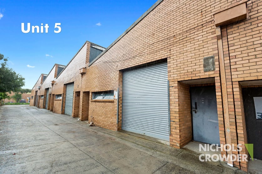 Click to view all images 1A Levanswell Road Moorabbin VIC 3189 - Image 3