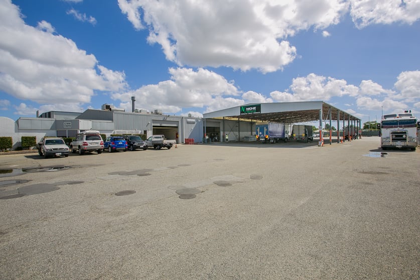Click to view all images 17 Glassford Road Kewdale WA 6105 - Image 2