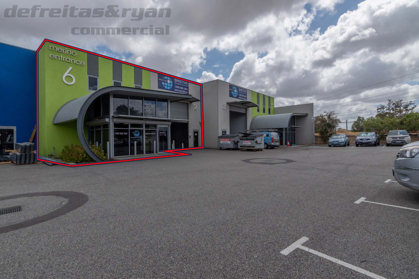 Click to view all images 2 & 3/6 Merino Entrance Cockburn Central WA 6164 - Image 2