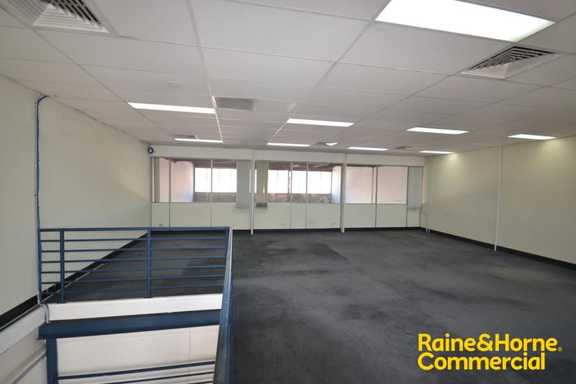 Click to view all images 6/8-10 Burrows Road St Peters NSW 2044 - Image 3