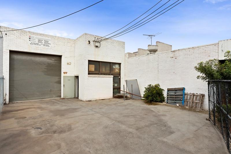 Click to view all images 87 Bakers Road Coburg North VIC 3058 - Image 2