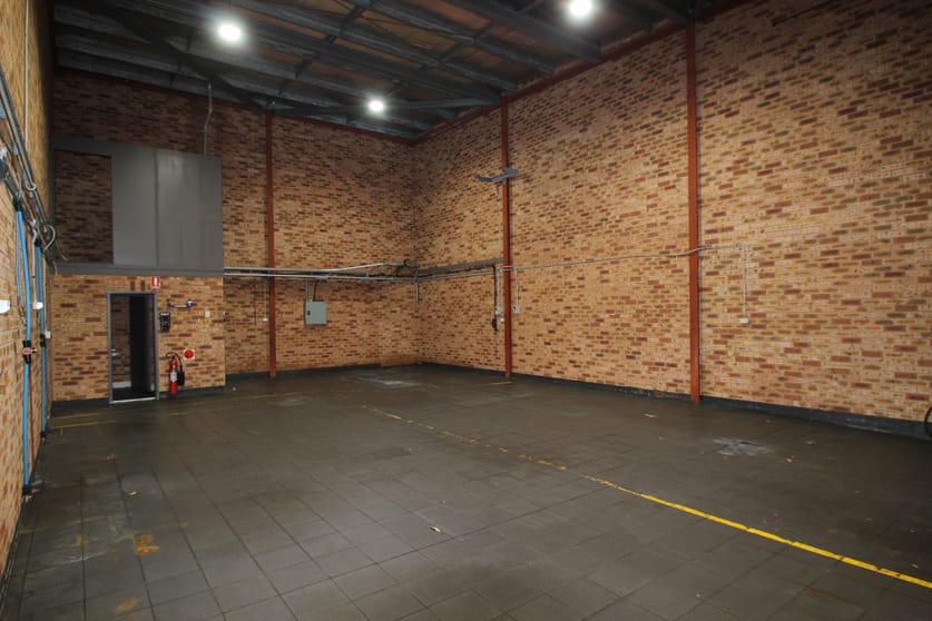 2/36 Investigator Drive Unanderra NSW 2526 - Image 3