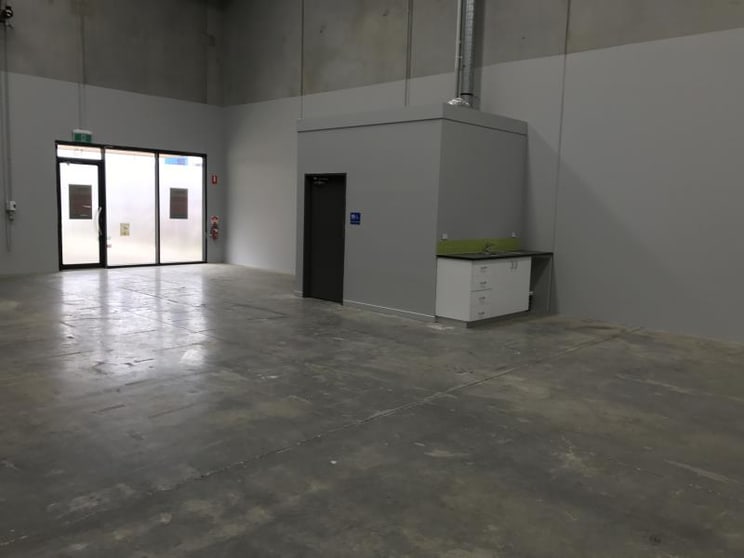 Click to view all images Unit 13/191-195 Greens Road Dandenong South VIC 3175 - Image 3