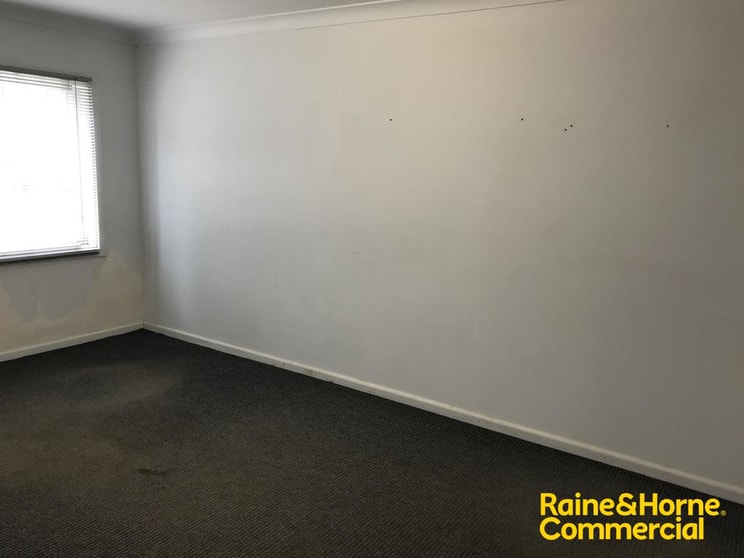 Click to view all images 7/381 EDWARD STREET Wagga Wagga NSW 2650 - Image 3