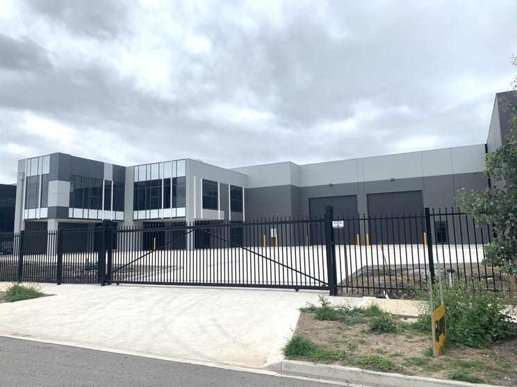 Click to view all images 4 Dexter Drive Epping VIC 3076 - Image 1