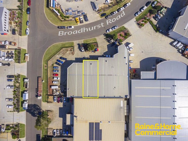 Click to view all images Unit 2/20 Broadhurst Road Ingleburn NSW 2565 - Image 3